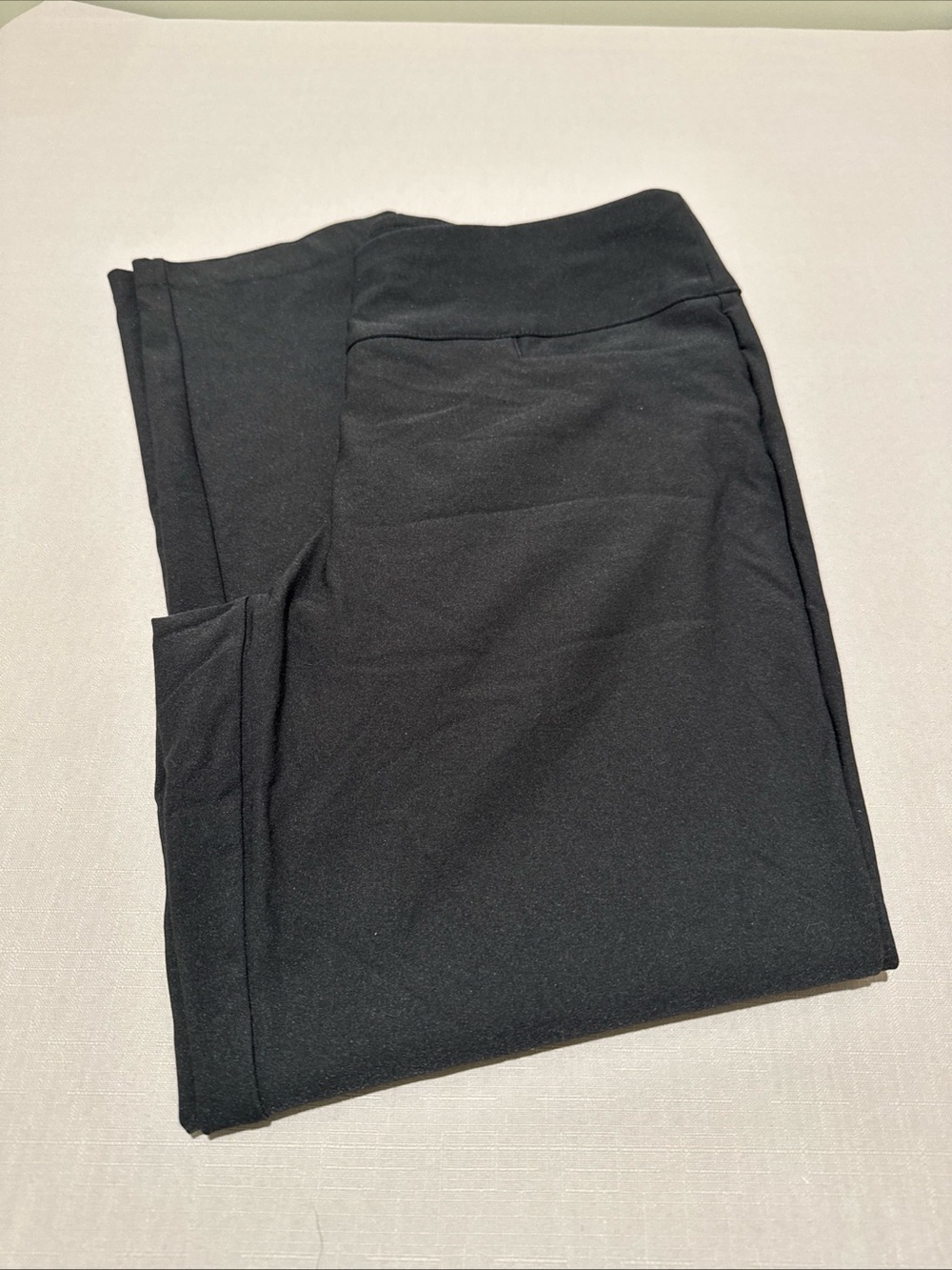 Lady Hagen Pull On Ankle Pant*Black*Size L with Easy Shaper*HydroDri*25+UPF NWTs